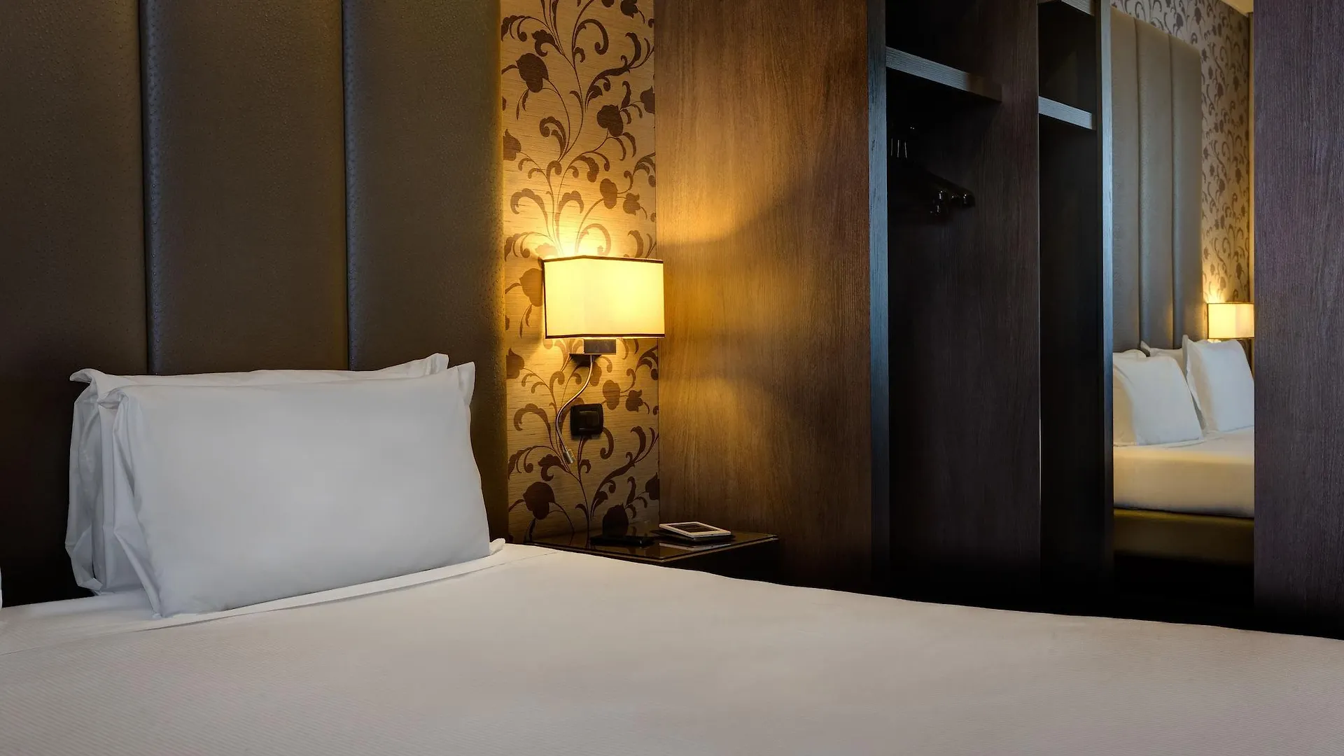 Klima Hotel Milano Fiere 4*, Milaan