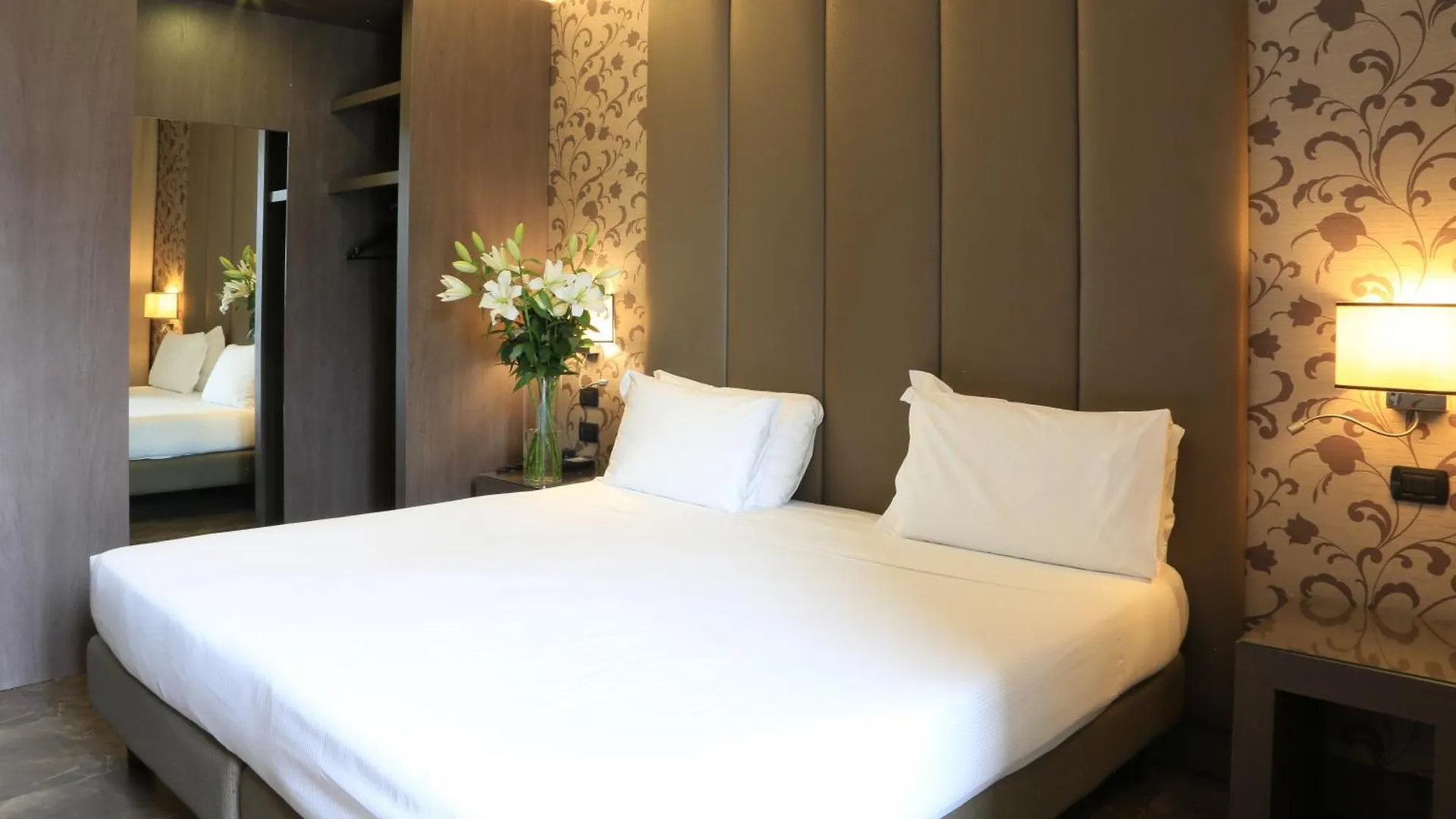 Klima Hotel Milano Fiere 4*,